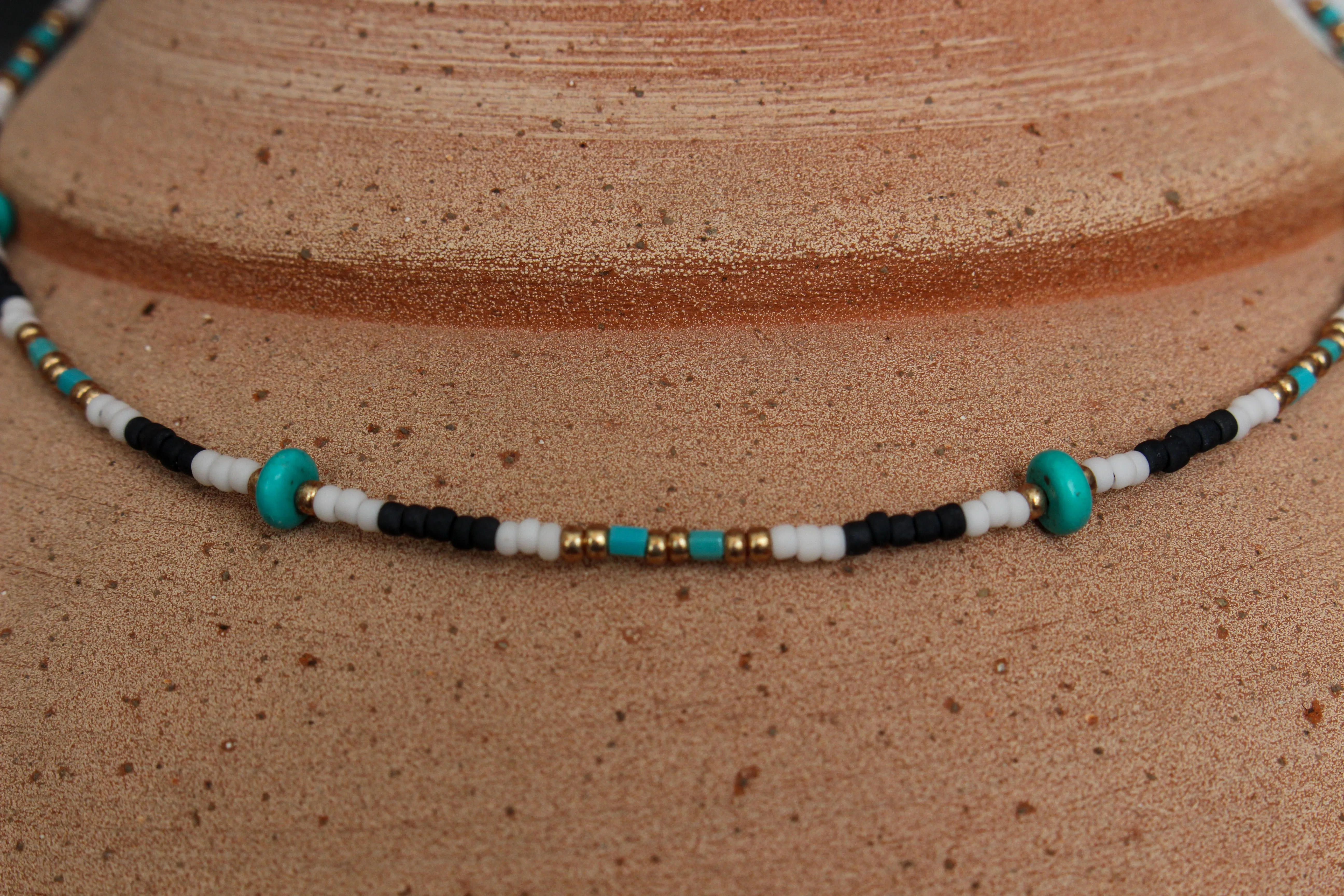 Black and Gold Arches Beaded Necklace