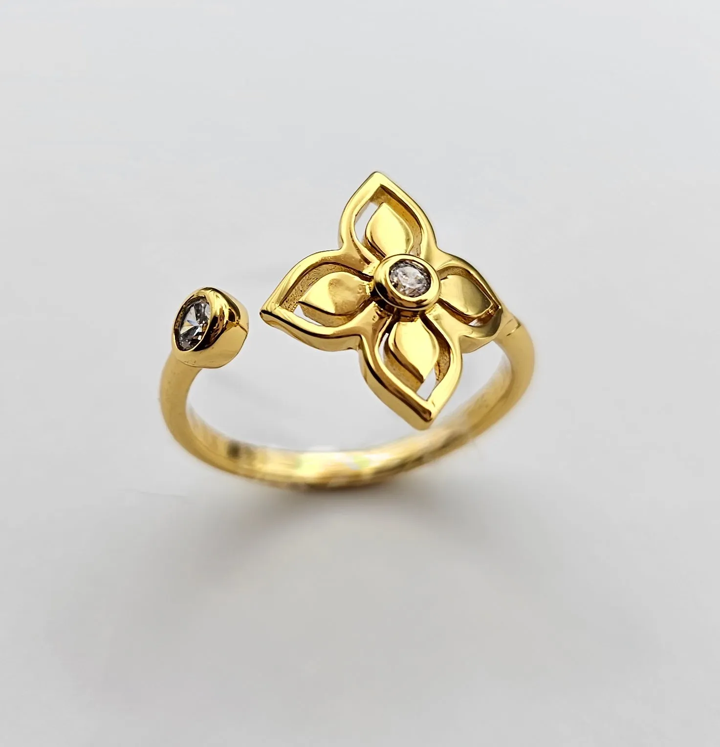 Bloom Ring: Everyday Elegance