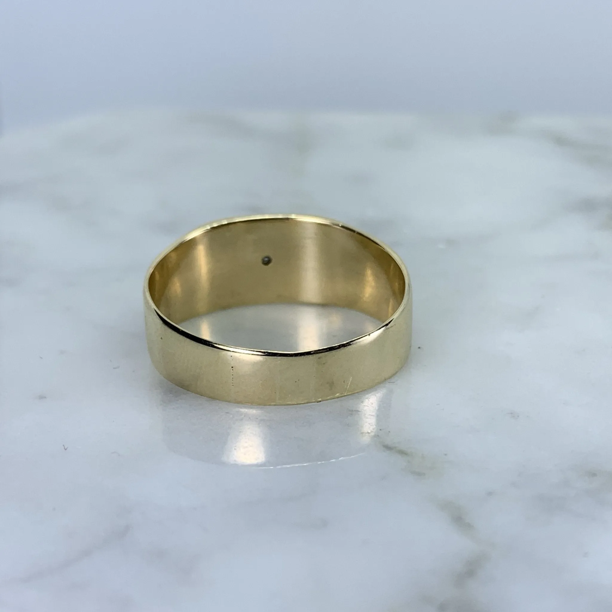 Diamond Gold Wedding Band or Thumb Ring in 9k Yellow Gold. Estate Jewelry. Circa 1969. Size 5.