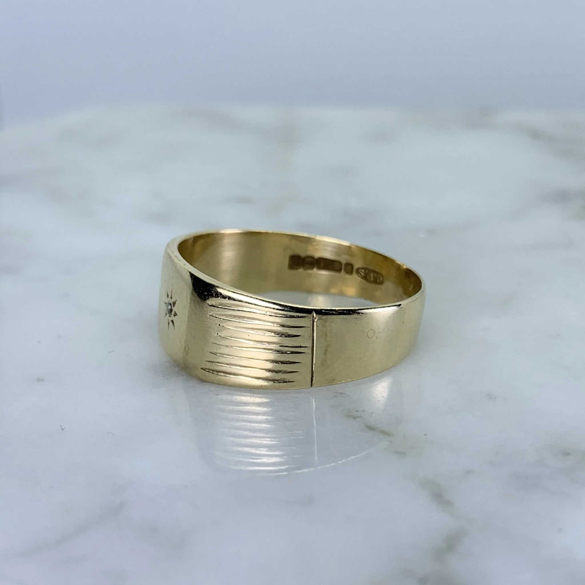 Diamond Gold Wedding Band or Thumb Ring in 9k Yellow Gold. Estate Jewelry. Circa 1969. Size 5.