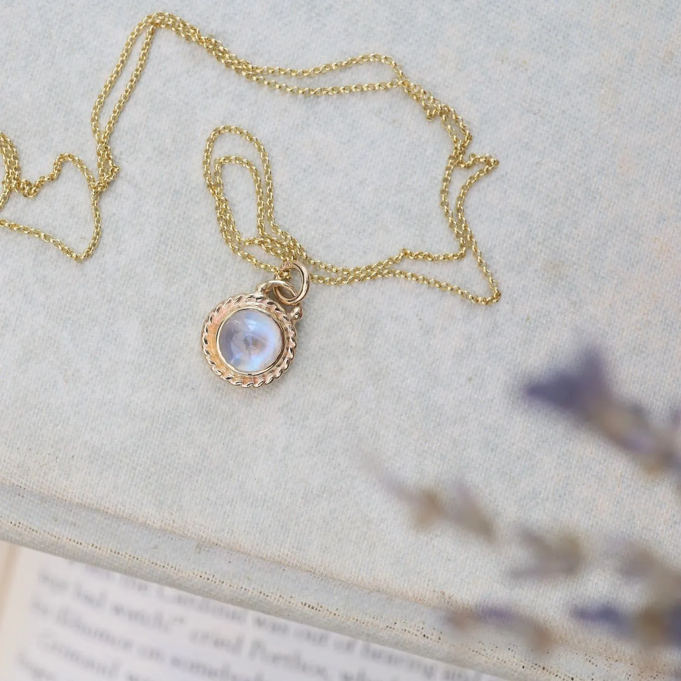 Gold Antiquarian Necklace with Moonstone