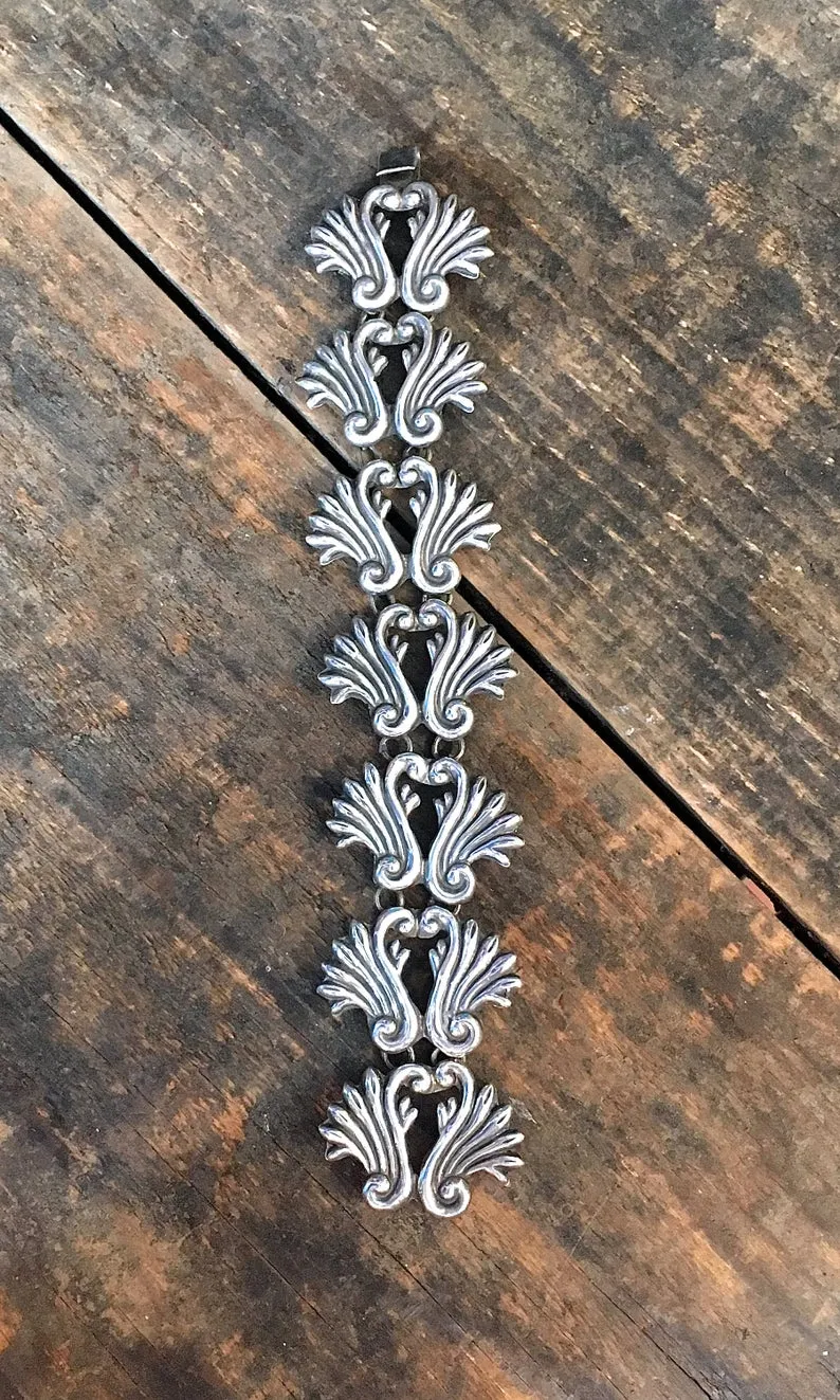 OLD MEXICO 1950s Mexican Sterling Silver Fern Design Link Bracelet